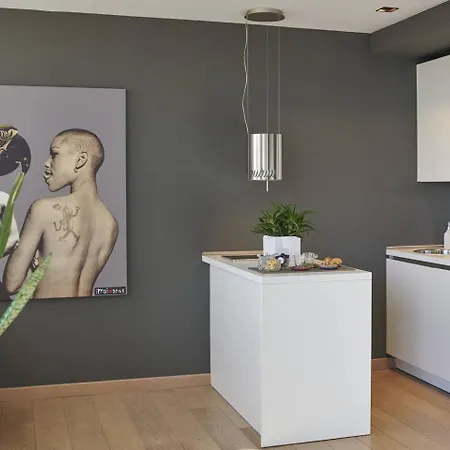 Ma Maison No. 3: Downtown Loft Near Acropolis With High-speed Internet *