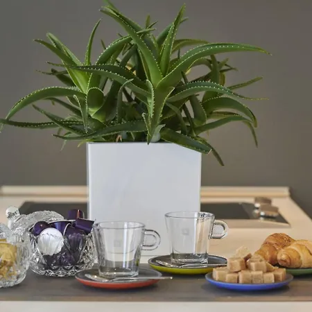 Ma Maison No. 3: Downtown Loft Near Acropolis With High-speed Internet *